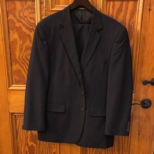 Van Heusen Dark Navy Men's suit 42R